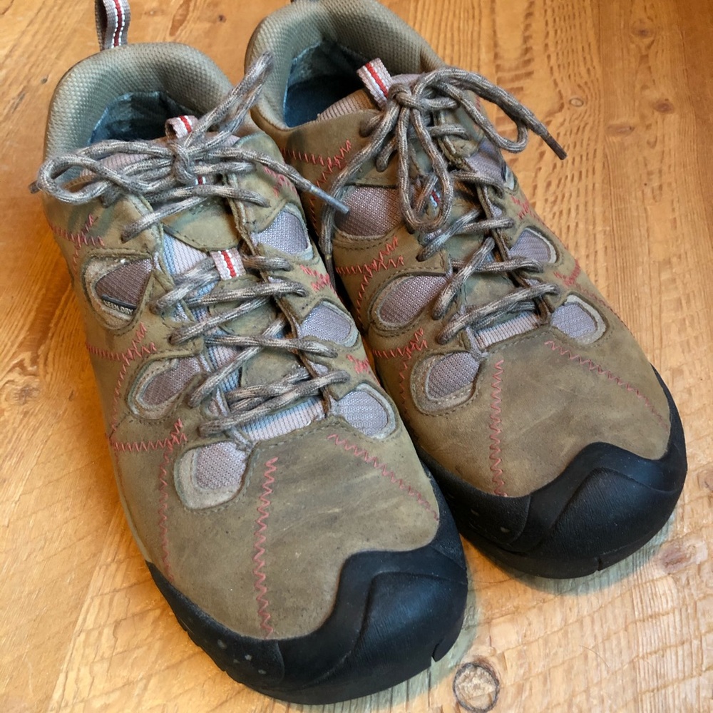 Keen Womens 11 Genoa Peak Trailhead Series